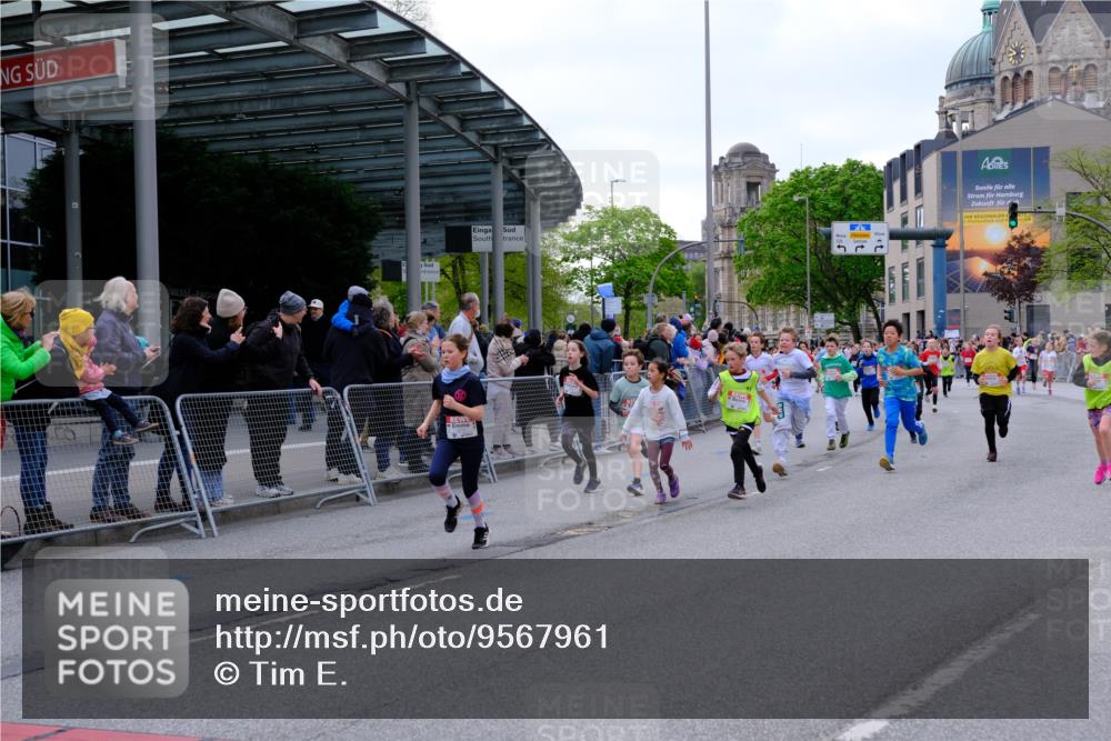 25.04.2026 - Das Zehntel Tim E. http://msf.ph/oto/9567961 25.04.2026 08:51:47 Ziel 1030, 1149, 1222, 1225, 1308, 1326, 1628, 1631, 1633, 1710, 2021, 2036, 2241, 2495, 2605, 2618, 2623, 2643, 2648, 2684, 2746, 2890, 3078, 3134, 3249, 3423, 3613, 3830, 3969, 4048 meine-sportfotos.de