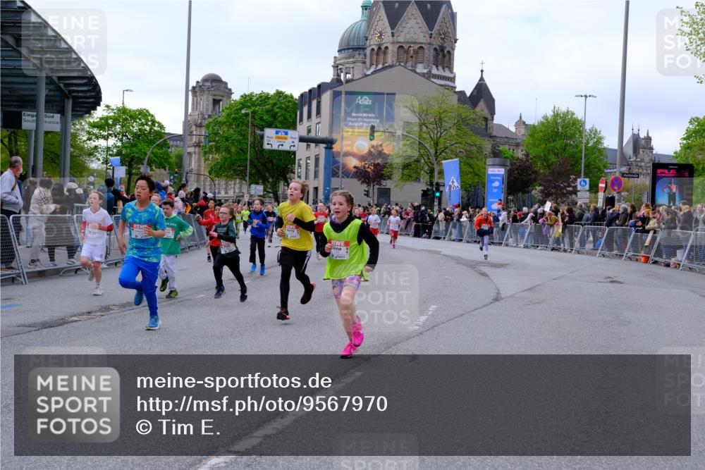 25.04.2026 - Das Zehntel Tim E. http://msf.ph/oto/9567970 25.04.2026 08:51:48 Ziel 1030, 1149, 1222, 1225, 1308, 1326, 1628, 1631, 1633, 1710, 2021, 2036, 2241, 2495, 2605, 2618, 2623, 2643, 2648, 2673, 2680, 2684, 2746, 2890, 3078, 3134, 3249, 3423, 3613, 3830, 3969, 4048 meine-sportfotos.de