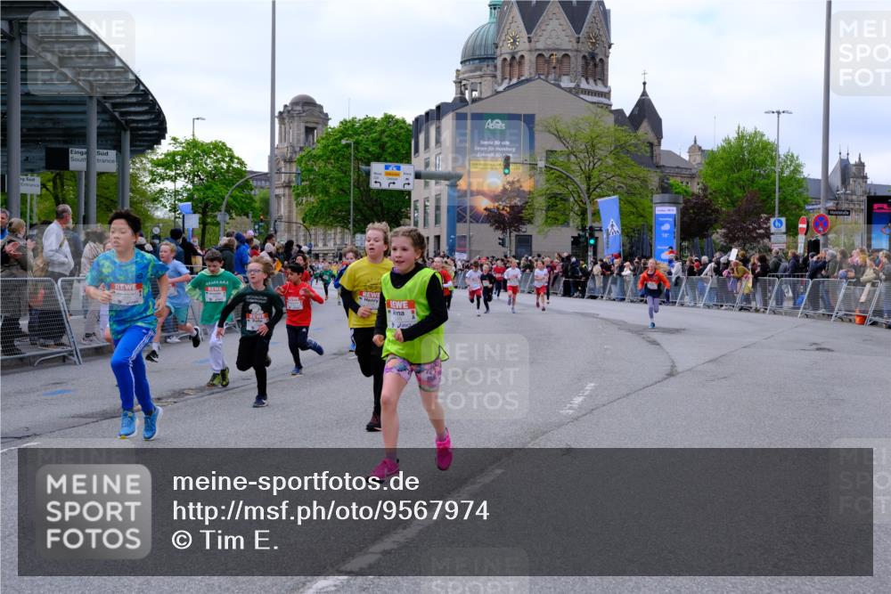25.04.2026 - Das Zehntel Tim E. http://msf.ph/oto/9567974 25.04.2026 08:51:49 Ziel 1030, 1225, 1273, 1326, 1628, 1631, 1633, 1710, 2021, 2036, 2241, 2495, 2605, 2618, 2623, 2648, 2673, 2680, 2746, 2797, 2886, 2890, 3078, 3134, 3249, 3423, 3613, 3654, 3830, 3969, 4047, 4048 meine-sportfotos.de