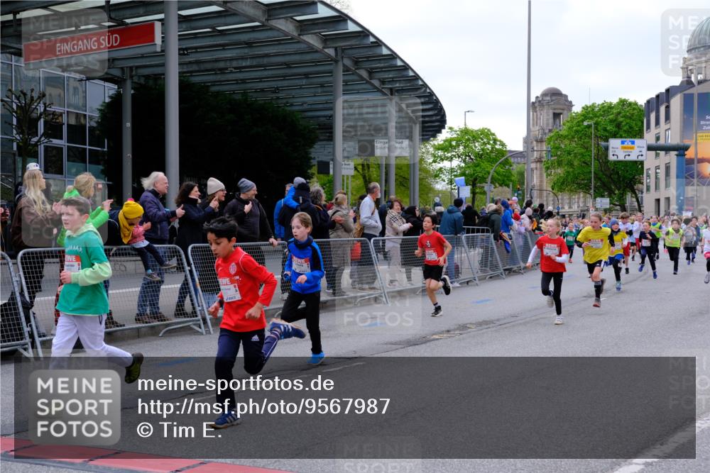 25.04.2026 - Das Zehntel Tim E. http://msf.ph/oto/9567987 25.04.2026 08:51:51 Ziel 1030, 1225, 1273, 1326, 1628, 1631, 1633, 1710, 1730, 2036, 2241, 2300, 2495, 2605, 2618, 2673, 2680, 2746, 2797, 2870, 2873, 2877, 2886, 2890, 3078, 3134, 3167, 3249, 3423, 3613, 3654, 3830, 3969, 4047, 4048 meine-sportfotos.de