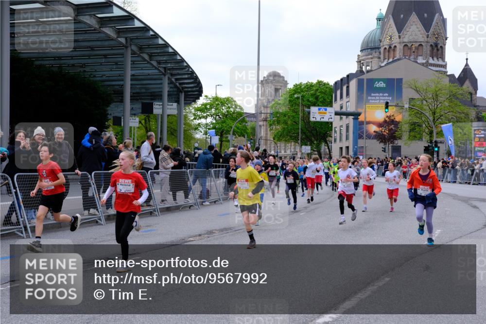 25.04.2026 - Das Zehntel Tim E. http://msf.ph/oto/9567992 25.04.2026 08:51:52 Ziel 1030, 1225, 1273, 1326, 1628, 1631, 1633, 1710, 1730, 2241, 2300, 2495, 2673, 2680, 2746, 2797, 2870, 2873, 2877, 2886, 2890, 3078, 3134, 3167, 3175, 3249, 3423, 3613, 3654, 3830, 3969, 4047, 4048 meine-sportfotos.de