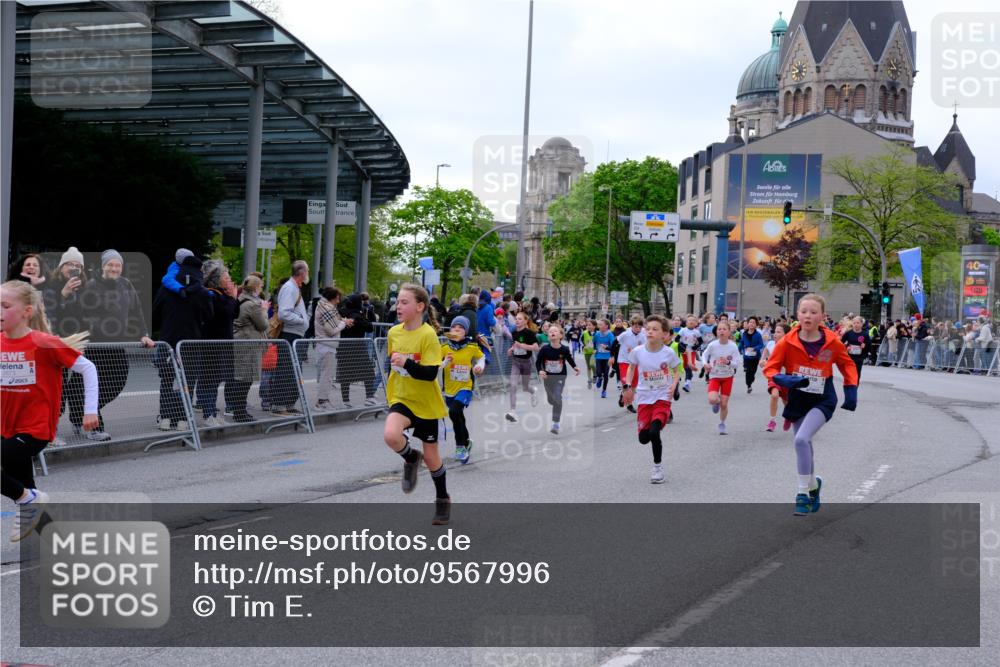 25.04.2026 - Das Zehntel Tim E. http://msf.ph/oto/9567996 25.04.2026 08:51:53 Ziel 1030, 1225, 1273, 1326, 1628, 1631, 1633, 1710, 1730, 1769, 2300, 2495, 2673, 2680, 2746, 2797, 2870, 2873, 2877, 2884, 2886, 2890, 3078, 3112, 3134, 3167, 3175, 3249, 3423, 3613, 3654, 3691, 3695, 3830, 3969, 4047, 4048 meine-sportfotos.de