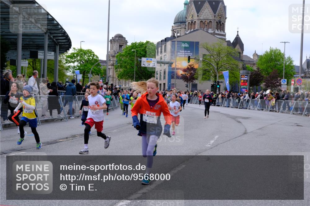 25.04.2026 - Das Zehntel Tim E. http://msf.ph/oto/9568000 25.04.2026 08:51:53 Ziel 1030, 1225, 1273, 1326, 1628, 1631, 1633, 1710, 1730, 1769, 2300, 2495, 2673, 2680, 2746, 2797, 2870, 2873, 2877, 2884, 2886, 2890, 3078, 3112, 3134, 3167, 3175, 3249, 3423, 3613, 3654, 3691, 3695, 3830, 3969, 4047, 4048 meine-sportfotos.de