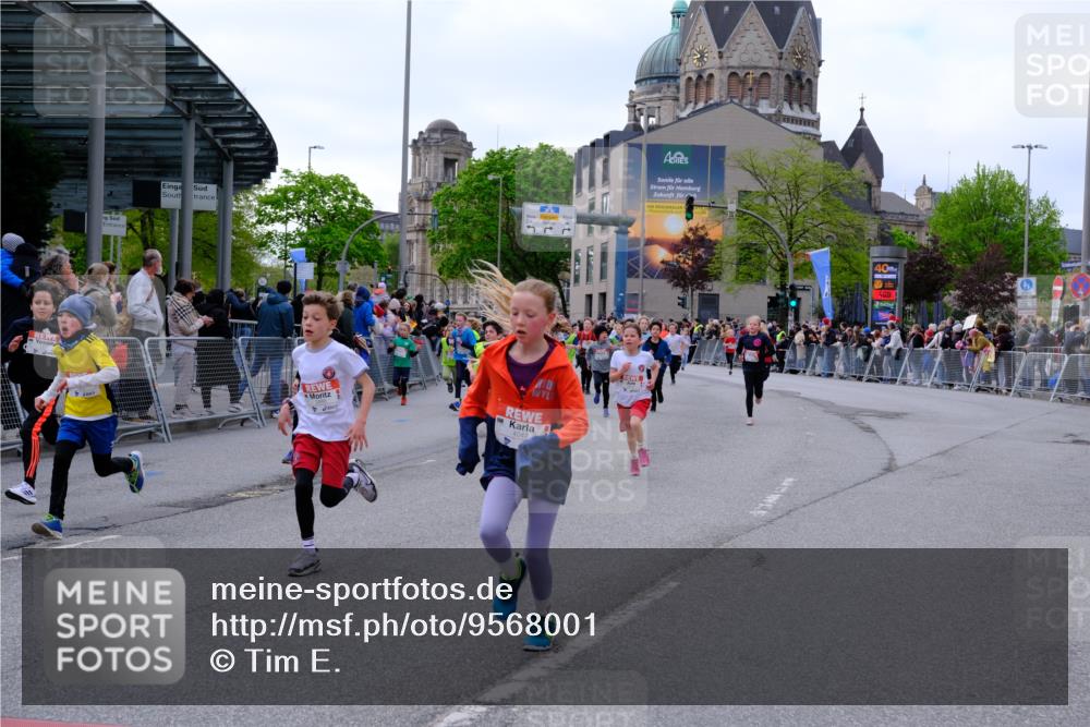 25.04.2026 - Das Zehntel Tim E. http://msf.ph/oto/9568001 25.04.2026 08:51:53 Ziel 1030, 1225, 1273, 1326, 1628, 1631, 1633, 1710, 1730, 1769, 2300, 2495, 2673, 2680, 2746, 2797, 2870, 2873, 2877, 2884, 2886, 2890, 3078, 3112, 3134, 3167, 3175, 3249, 3423, 3613, 3654, 3691, 3695, 3830, 3969, 4047, 4048 meine-sportfotos.de