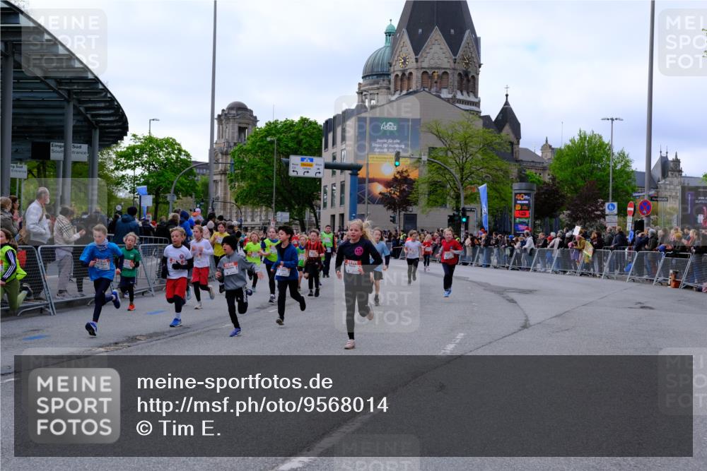 25.04.2026 - Das Zehntel Tim E. http://msf.ph/oto/9568014 25.04.2026 08:51:56 Ziel 1139, 1225, 1273, 1326, 1367, 1589, 1631, 1730, 1769, 1789, 1798, 1943, 2300, 2495, 2673, 2680, 2746, 2797, 2870, 2873, 2877, 2884, 2886, 2901, 2990, 3112, 3164, 3167, 3175, 3214, 3249, 3423, 3512, 3533, 3613, 3654, 3691, 3695, 3811, 3830, 3969, 4037, 4047, 4048 meine-sportfotos.de