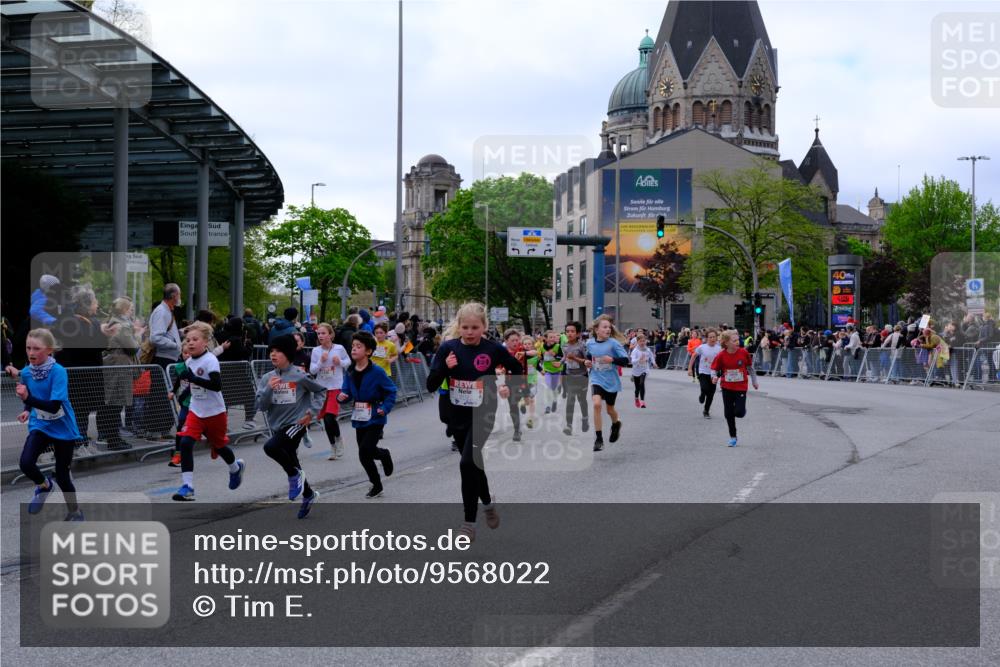 25.04.2026 - Das Zehntel Tim E. http://msf.ph/oto/9568022 25.04.2026 08:51:57 Ziel 1139, 1225, 1273, 1326, 1367, 1589, 1730, 1769, 1789, 1798, 1943, 2300, 2495, 2673, 2680, 2746, 2797, 2870, 2873, 2877, 2884, 2886, 2901, 2990, 3112, 3164, 3167, 3175, 3214, 3423, 3512, 3533, 3613, 3654, 3691, 3695, 3811, 3969, 4037, 4047, 4048 meine-sportfotos.de