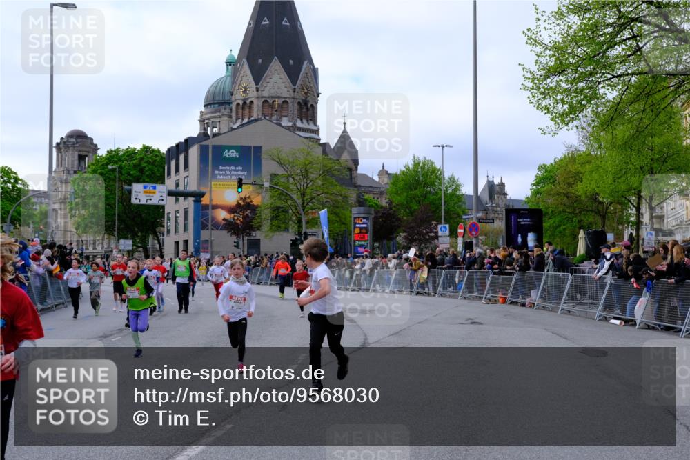 25.04.2026 - Das Zehntel Tim E. http://msf.ph/oto/9568030 25.04.2026 08:51:59 Ziel 1139, 1273, 1367, 1589, 1730, 1769, 1789, 1798, 1943, 1981, 2300, 2673, 2680, 2797, 2870, 2871, 2873, 2877, 2884, 2886, 2901, 2990, 3112, 3164, 3167, 3175, 3214, 3348, 3380, 3512, 3533, 3654, 3691, 3695, 3811, 3969, 4037, 4047 meine-sportfotos.de