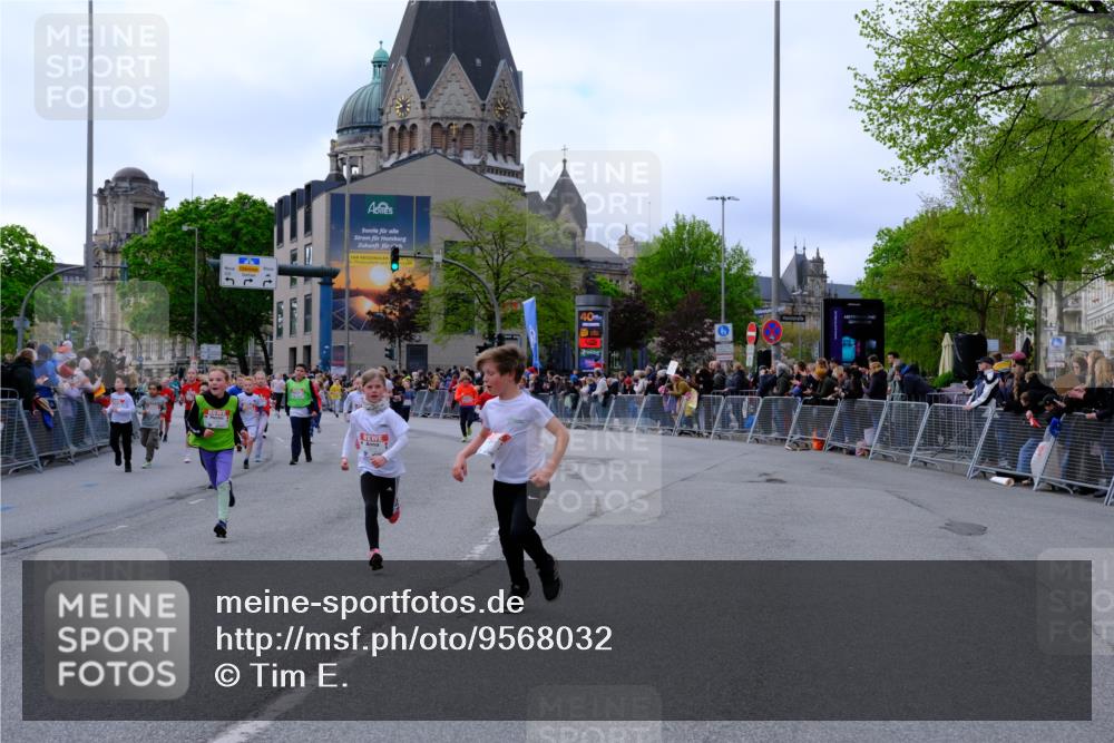 25.04.2026 - Das Zehntel Tim E. http://msf.ph/oto/9568032 25.04.2026 08:52:00 Ziel 1139, 1147, 1273, 1367, 1589, 1730, 1769, 1789, 1798, 1943, 1981, 2300, 2673, 2680, 2797, 2870, 2871, 2873, 2877, 2884, 2886, 2901, 2990, 3112, 3164, 3167, 3175, 3214, 3348, 3356, 3380, 3512, 3533, 3654, 3691, 3695, 3811, 4037, 4047 meine-sportfotos.de