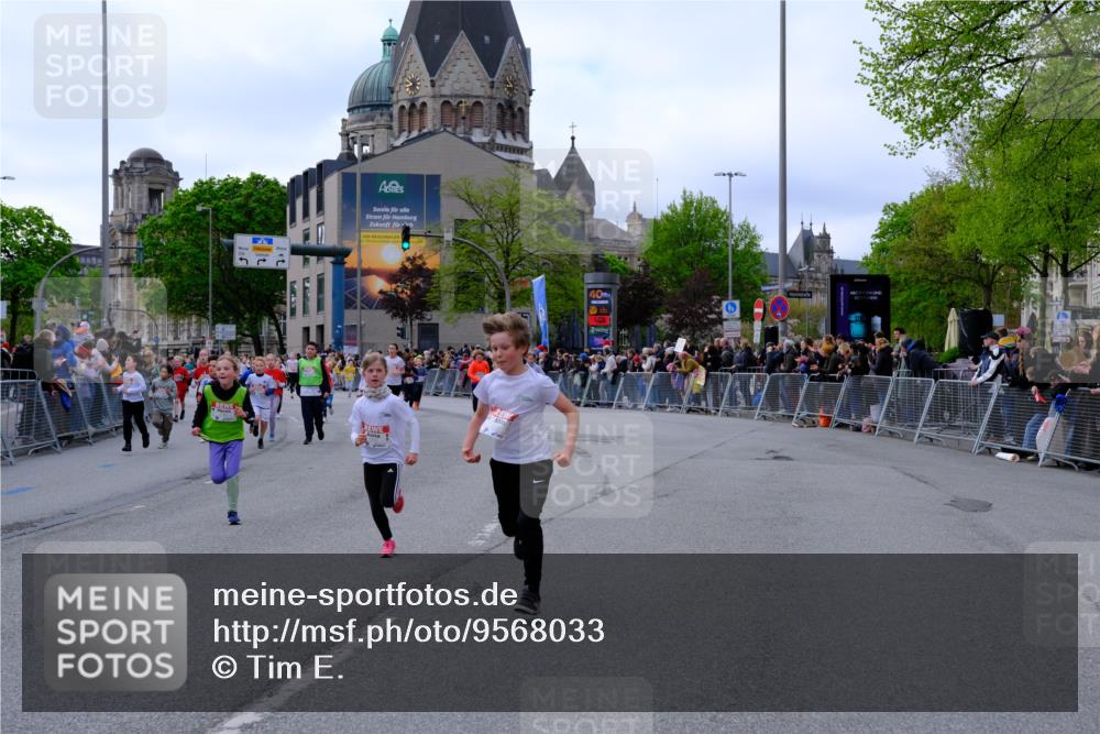 25.04.2026 - Das Zehntel Tim E. http://msf.ph/oto/9568033 25.04.2026 08:52:00 Ziel 1139, 1147, 1273, 1367, 1589, 1730, 1769, 1789, 1798, 1943, 1981, 2300, 2673, 2680, 2797, 2870, 2871, 2873, 2877, 2884, 2886, 2901, 2990, 3112, 3164, 3167, 3175, 3214, 3348, 3356, 3380, 3512, 3533, 3654, 3691, 3695, 3811, 4037, 4047 meine-sportfotos.de