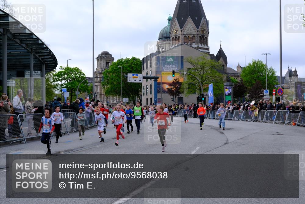 25.04.2026 - Das Zehntel Tim E. http://msf.ph/oto/9568038 25.04.2026 08:52:02 Ziel 1139, 1147, 1367, 1589, 1730, 1761, 1769, 1789, 1798, 1848, 1943, 1981, 2300, 2307, 2325, 2659, 2660, 2870, 2871, 2873, 2877, 2884, 2901, 2990, 3112, 3164, 3167, 3175, 3214, 3348, 3356, 3380, 3512, 3533, 3575, 3691, 3695, 3811, 4037 meine-sportfotos.de