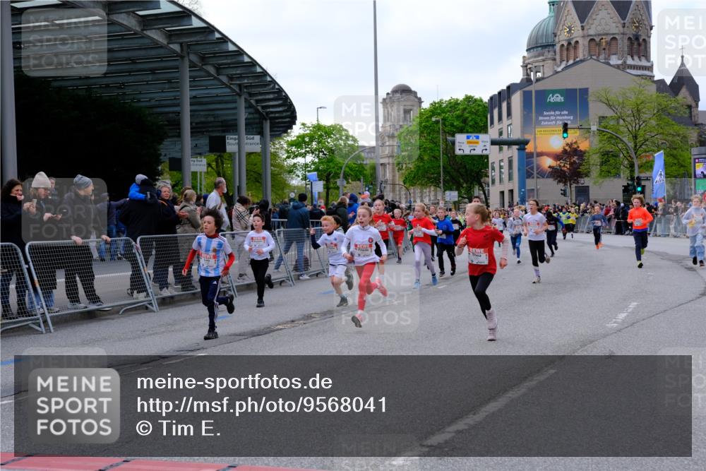 25.04.2026 - Das Zehntel Tim E. http://msf.ph/oto/9568041 25.04.2026 08:52:02 Ziel 1139, 1147, 1367, 1589, 1730, 1761, 1769, 1789, 1798, 1848, 1943, 1981, 2300, 2307, 2325, 2659, 2660, 2870, 2871, 2873, 2877, 2884, 2901, 2990, 3112, 3164, 3167, 3175, 3214, 3348, 3356, 3380, 3512, 3533, 3575, 3691, 3695, 3811, 4037 meine-sportfotos.de