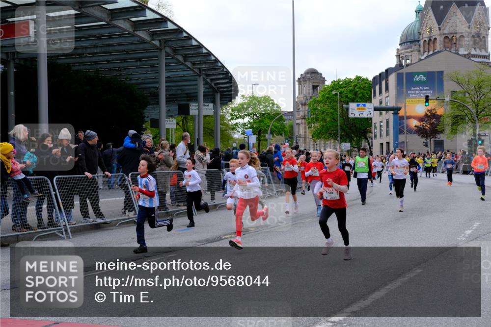 25.04.2026 - Das Zehntel Tim E. http://msf.ph/oto/9568044 25.04.2026 08:52:03 Ziel 1139, 1147, 1367, 1368, 1460, 1589, 1730, 1761, 1769, 1789, 1798, 1848, 1943, 1981, 2307, 2325, 2659, 2660, 2870, 2871, 2877, 2884, 2901, 2990, 3112, 3164, 3167, 3175, 3214, 3348, 3356, 3380, 3512, 3533, 3575, 3691, 3695, 3789, 3808, 3811, 4037 meine-sportfotos.de