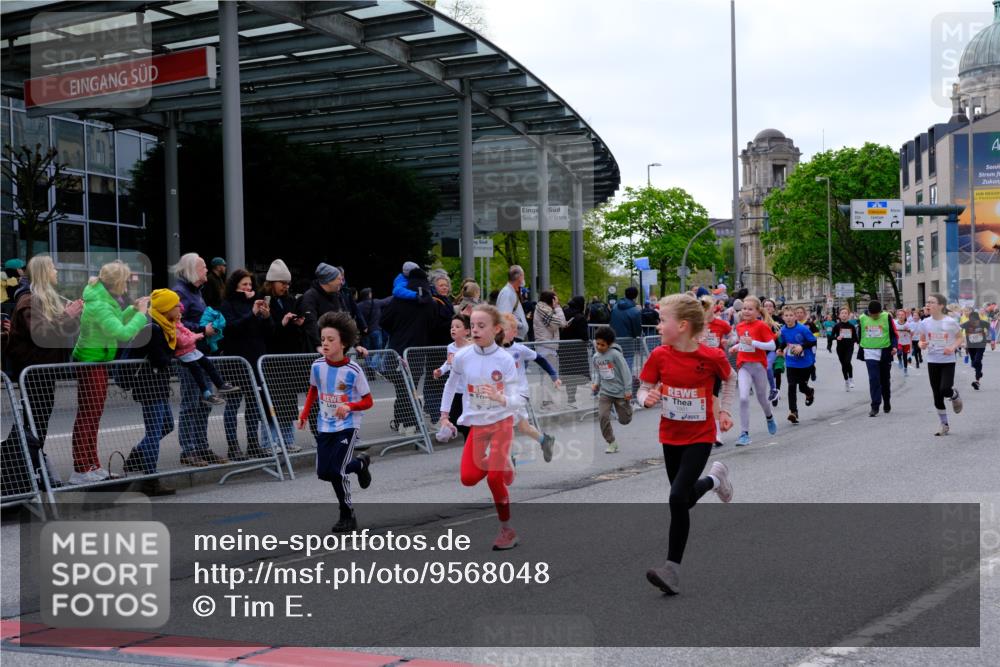 25.04.2026 - Das Zehntel Tim E. http://msf.ph/oto/9568048 25.04.2026 08:52:03 Ziel 1139, 1147, 1367, 1368, 1460, 1589, 1730, 1761, 1769, 1789, 1798, 1848, 1943, 1981, 2307, 2325, 2659, 2660, 2870, 2871, 2877, 2884, 2901, 2990, 3112, 3164, 3167, 3175, 3214, 3348, 3356, 3380, 3512, 3533, 3575, 3691, 3695, 3789, 3808, 3811, 4037 meine-sportfotos.de