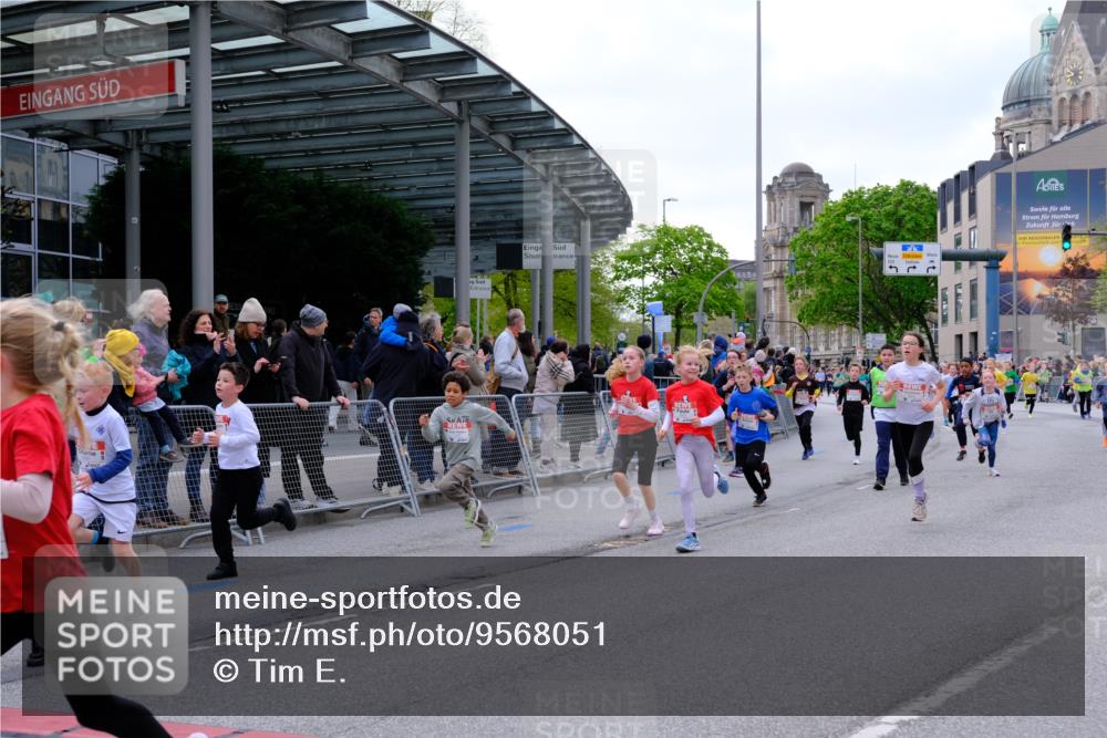 25.04.2026 - Das Zehntel Tim E. http://msf.ph/oto/9568051 25.04.2026 08:52:04 Ziel 1139, 1147, 1367, 1368, 1460, 1473, 1589, 1761, 1769, 1789, 1798, 1848, 1943, 1981, 2307, 2325, 2659, 2660, 2871, 2884, 2901, 2990, 3112, 3164, 3175, 3214, 3348, 3356, 3380, 3512, 3533, 3575, 3691, 3695, 3789, 3808, 3811, 4037 meine-sportfotos.de