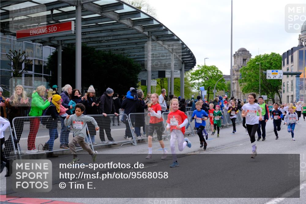 25.04.2026 - Das Zehntel Tim E. http://msf.ph/oto/9568058 25.04.2026 08:52:05 Ziel 1139, 1147, 1367, 1368, 1460, 1466, 1473, 1589, 1610, 1761, 1769, 1789, 1798, 1848, 1943, 1981, 2013, 2307, 2325, 2659, 2660, 2785, 2871, 2884, 2901, 2990, 3112, 3164, 3214, 3348, 3356, 3380, 3481, 3512, 3533, 3575, 3691, 3695, 3789, 3808, 3811, 4037 meine-sportfotos.de