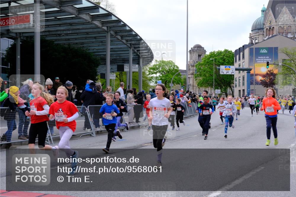 25.04.2026 - Das Zehntel Tim E. http://msf.ph/oto/9568061 25.04.2026 08:52:05 Ziel 1139, 1147, 1367, 1368, 1460, 1466, 1473, 1589, 1610, 1761, 1769, 1789, 1798, 1848, 1943, 1981, 2013, 2307, 2325, 2659, 2660, 2785, 2871, 2884, 2901, 2990, 3112, 3164, 3214, 3348, 3356, 3380, 3481, 3512, 3533, 3575, 3691, 3695, 3789, 3808, 3811, 4037 meine-sportfotos.de
