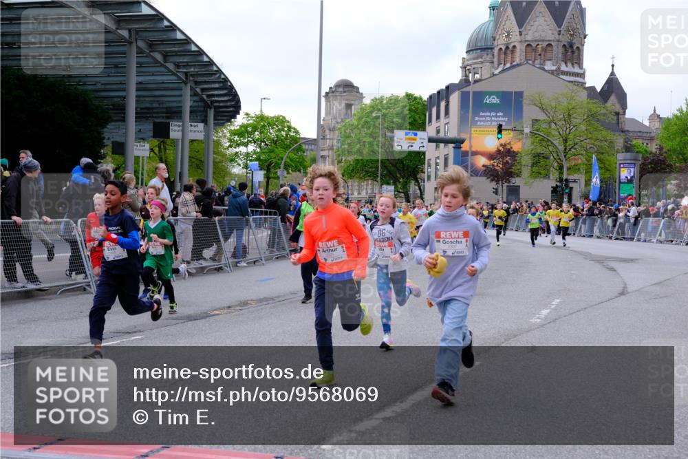 25.04.2026 - Das Zehntel Tim E. http://msf.ph/oto/9568069 25.04.2026 08:52:07 Ziel 1139, 1147, 1367, 1368, 1460, 1466, 1473, 1589, 1610, 1681, 1761, 1789, 1798, 1848, 1981, 2013, 2307, 2325, 2659, 2660, 2785, 2871, 2901, 2990, 3164, 3214, 3348, 3356, 3380, 3481, 3512, 3533, 3547, 3561, 3575, 3576, 3789, 3808, 4037 meine-sportfotos.de