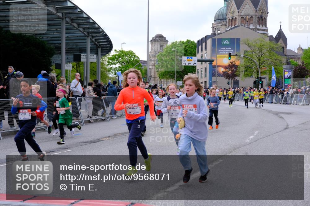 25.04.2026 - Das Zehntel Tim E. http://msf.ph/oto/9568071 25.04.2026 08:52:07 Ziel 1139, 1147, 1367, 1368, 1460, 1466, 1473, 1589, 1610, 1681, 1761, 1789, 1798, 1848, 1981, 2013, 2307, 2325, 2659, 2660, 2785, 2871, 2901, 2990, 3164, 3214, 3348, 3356, 3380, 3481, 3512, 3533, 3547, 3561, 3575, 3576, 3789, 3808, 4037 meine-sportfotos.de