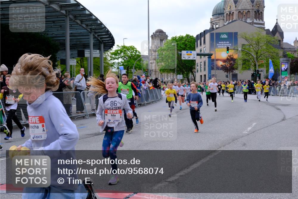 25.04.2026 - Das Zehntel Tim E. http://msf.ph/oto/9568074 25.04.2026 08:52:08 Ziel 1147, 1367, 1368, 1460, 1466, 1473, 1589, 1610, 1681, 1761, 1848, 1981, 2013, 2307, 2325, 2659, 2660, 2785, 2871, 3164, 3214, 3348, 3356, 3380, 3481, 3512, 3547, 3561, 3575, 3576, 3789, 3808 meine-sportfotos.de
