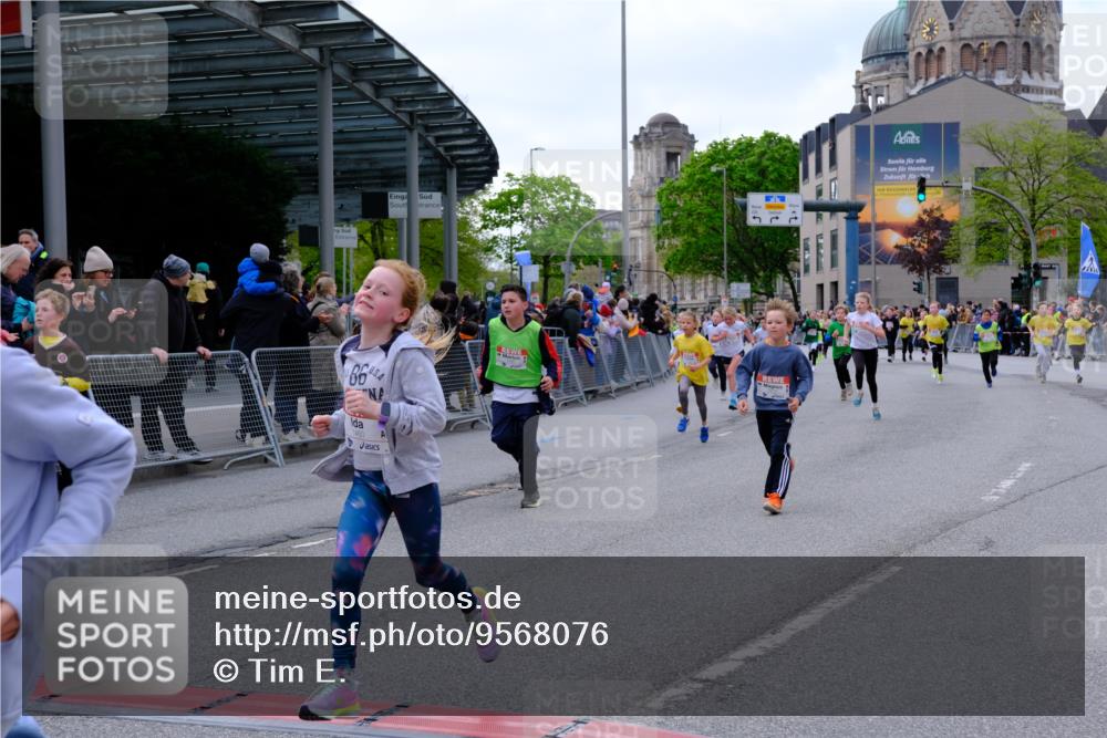 25.04.2026 - Das Zehntel Tim E. http://msf.ph/oto/9568076 25.04.2026 08:52:08 Ziel 1147, 1367, 1368, 1460, 1466, 1473, 1589, 1610, 1681, 1761, 1848, 1981, 2013, 2307, 2325, 2659, 2660, 2785, 2871, 3164, 3214, 3348, 3356, 3380, 3481, 3512, 3547, 3561, 3575, 3576, 3789, 3808 meine-sportfotos.de