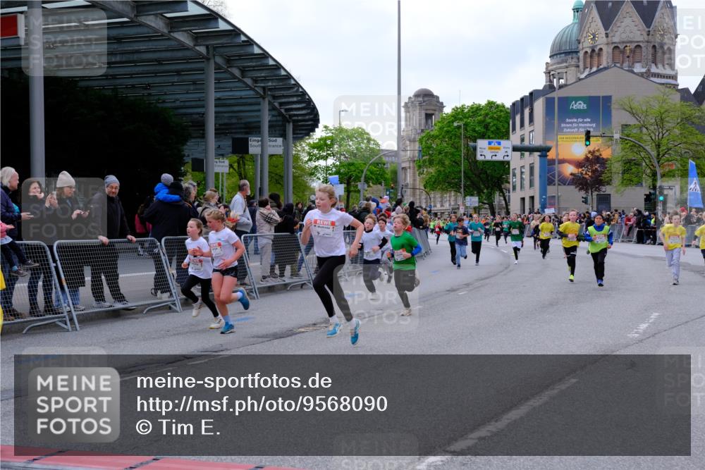 25.04.2026 - Das Zehntel Tim E. http://msf.ph/oto/9568090 25.04.2026 08:52:10 Ziel 1147, 1368, 1460, 1466, 1473, 1610, 1681, 1761, 1848, 1981, 2013, 2307, 2325, 2659, 2660, 2728, 2756, 2767, 2785, 2871, 2980, 3163, 3348, 3356, 3380, 3481, 3525, 3527, 3534, 3547, 3561, 3575, 3576, 3789, 3808 meine-sportfotos.de