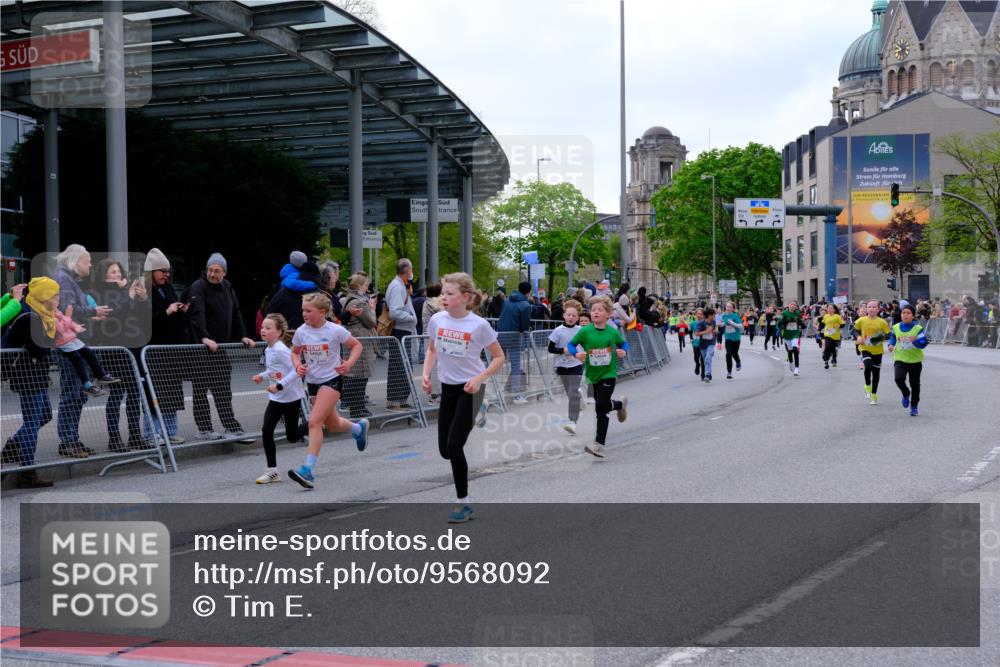 25.04.2026 - Das Zehntel Tim E. http://msf.ph/oto/9568092 25.04.2026 08:52:11 Ziel 1147, 1368, 1460, 1466, 1473, 1610, 1681, 1761, 1848, 1981, 2013, 2307, 2325, 2659, 2660, 2728, 2756, 2767, 2785, 2789, 2871, 2975, 2980, 2984, 3163, 3181, 3186, 3348, 3356, 3380, 3481, 3525, 3527, 3534, 3547, 3561, 3575, 3576, 3789, 3808 meine-sportfotos.de