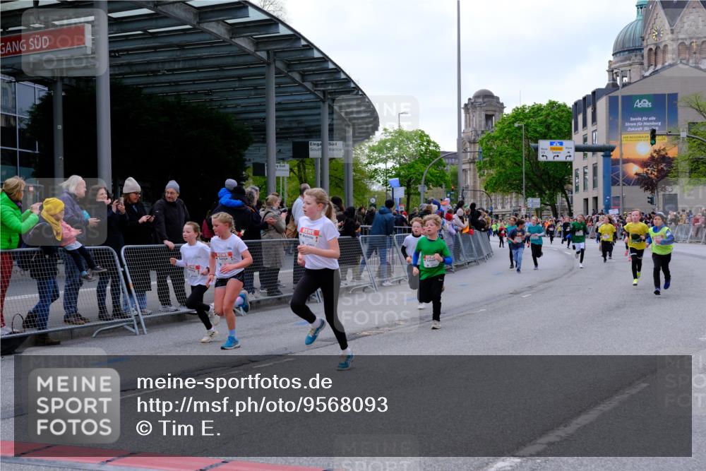 25.04.2026 - Das Zehntel Tim E. http://msf.ph/oto/9568093 25.04.2026 08:52:11 Ziel 1147, 1368, 1460, 1466, 1473, 1610, 1681, 1761, 1848, 1981, 2013, 2307, 2325, 2659, 2660, 2728, 2756, 2767, 2785, 2789, 2871, 2975, 2980, 2984, 3163, 3181, 3186, 3348, 3356, 3380, 3481, 3525, 3527, 3534, 3547, 3561, 3575, 3576, 3789, 3808 meine-sportfotos.de