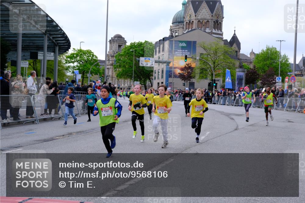 25.04.2026 - Das Zehntel Tim E. http://msf.ph/oto/9568106 25.04.2026 08:52:13 Ziel 1136, 1138, 1368, 1460, 1466, 1473, 1610, 1681, 1688, 1761, 1848, 2013, 2307, 2325, 2659, 2660, 2728, 2756, 2767, 2785, 2789, 2826, 2975, 2980, 2984, 3163, 3181, 3186, 3481, 3525, 3527, 3534, 3547, 3561, 3575, 3576, 3789, 3808, 3837 meine-sportfotos.de