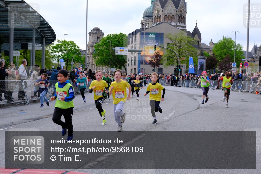 25.04.2026 - Das Zehntel Tim E. http://msf.ph/oto/9568109 25.04.2026 08:52:13 Ziel 1136, 1138, 1368, 1460, 1466, 1473, 1610, 1681, 1688, 1761, 1848, 2013, 2307, 2325, 2659, 2660, 2728, 2756, 2767, 2785, 2789, 2826, 2975, 2980, 2984, 3163, 3181, 3186, 3481, 3525, 3527, 3534, 3547, 3561, 3575, 3576, 3789, 3808, 3837 meine-sportfotos.de