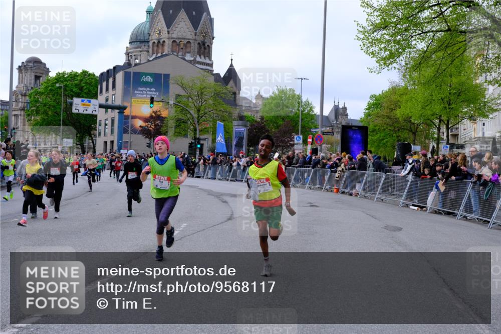 25.04.2026 - Das Zehntel Tim E. http://msf.ph/oto/9568117 25.04.2026 08:52:15 Ziel 1136, 1138, 1368, 1460, 1466, 1473, 1610, 1679, 1681, 1688, 2013, 2728, 2756, 2767, 2785, 2789, 2826, 2975, 2980, 2984, 3136, 3163, 3181, 3186, 3481, 3525, 3527, 3534, 3547, 3561, 3576, 3789, 3808, 3837 meine-sportfotos.de