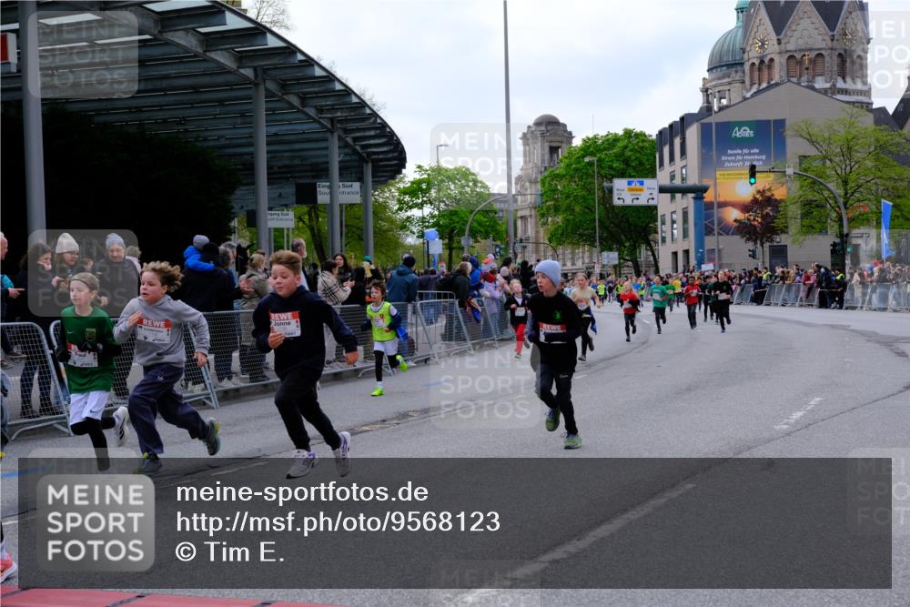 25.04.2026 - Das Zehntel Tim E. http://msf.ph/oto/9568123 25.04.2026 08:52:17 Ziel 1136, 1138, 1466, 1610, 1679, 1681, 1688, 2013, 2728, 2756, 2767, 2785, 2789, 2826, 2899, 2975, 2980, 2984, 3136, 3163, 3181, 3186, 3481, 3525, 3527, 3534, 3547, 3561, 3576, 3674, 3837 meine-sportfotos.de