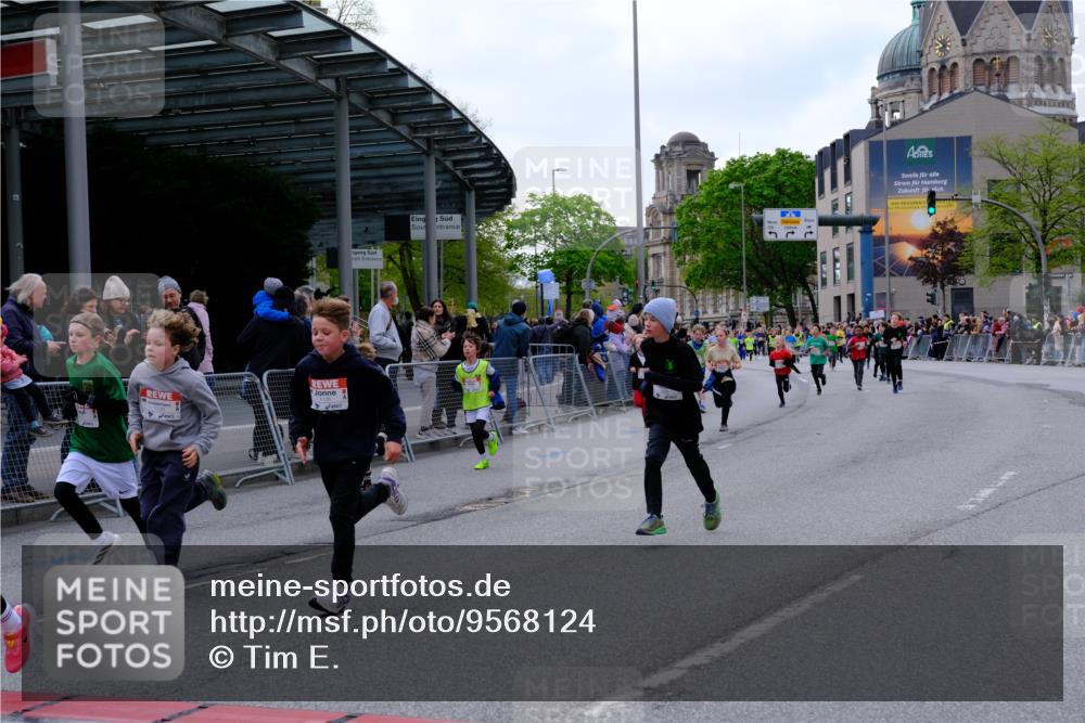 25.04.2026 - Das Zehntel Tim E. http://msf.ph/oto/9568124 25.04.2026 08:52:17 Ziel 1136, 1138, 1466, 1610, 1679, 1681, 1688, 2013, 2728, 2756, 2767, 2785, 2789, 2826, 2899, 2975, 2980, 2984, 3136, 3163, 3181, 3186, 3481, 3525, 3527, 3534, 3547, 3561, 3576, 3674, 3837 meine-sportfotos.de