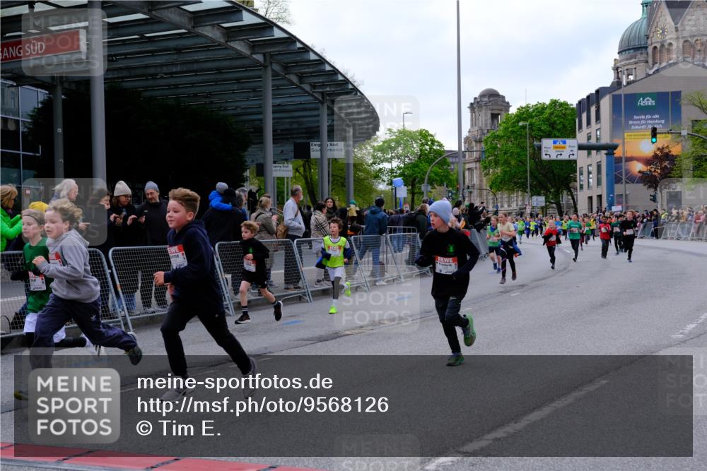 25.04.2026 - Das Zehntel Tim E. http://msf.ph/oto/9568126 25.04.2026 08:52:17 Ziel 1136, 1138, 1466, 1610, 1679, 1681, 1688, 2013, 2728, 2756, 2767, 2785, 2789, 2826, 2899, 2975, 2980, 2984, 3136, 3163, 3181, 3186, 3481, 3525, 3527, 3534, 3547, 3561, 3576, 3674, 3837 meine-sportfotos.de