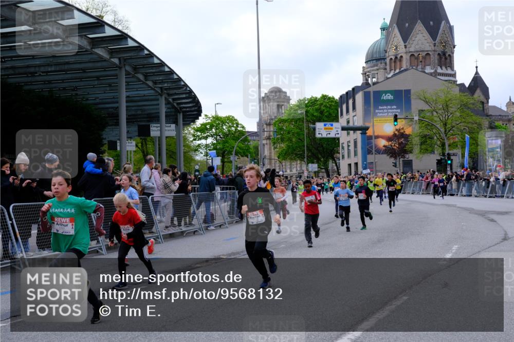 25.04.2026 - Das Zehntel Tim E. http://msf.ph/oto/9568132 25.04.2026 08:52:23 Ziel 1136, 1138, 1171, 1209, 1274, 1398, 1679, 1688, 1718, 1962, 2061, 2492, 2789, 2826, 2899, 2975, 2984, 3010, 3136, 3181, 3186, 3341, 3674, 3837, 4069 meine-sportfotos.de