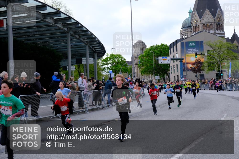 25.04.2026 - Das Zehntel Tim E. http://msf.ph/oto/9568134 25.04.2026 08:52:23 Ziel 1136, 1138, 1171, 1209, 1274, 1398, 1679, 1688, 1718, 1962, 2061, 2492, 2789, 2826, 2899, 2975, 2984, 3010, 3136, 3181, 3186, 3341, 3674, 3837, 4069 meine-sportfotos.de