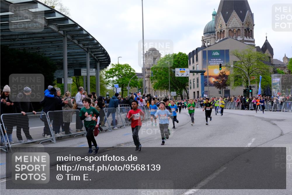 25.04.2026 - Das Zehntel Tim E. http://msf.ph/oto/9568139 25.04.2026 08:52:24 Ziel 1136, 1138, 1171, 1209, 1274, 1275, 1398, 1679, 1684, 1687, 1688, 1718, 1962, 2061, 2492, 2826, 2899, 3010, 3136, 3341, 3674, 3837, 4069 meine-sportfotos.de