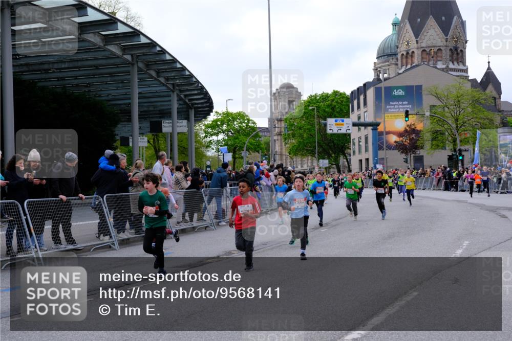 25.04.2026 - Das Zehntel Tim E. http://msf.ph/oto/9568141 25.04.2026 08:52:24 Ziel 1136, 1138, 1171, 1209, 1274, 1275, 1398, 1679, 1684, 1687, 1688, 1718, 1962, 2061, 2492, 2826, 2899, 3010, 3136, 3341, 3674, 3837, 4069 meine-sportfotos.de