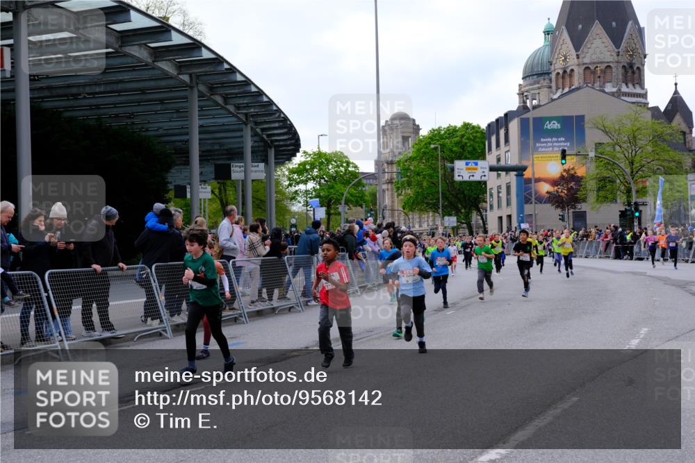 25.04.2026 - Das Zehntel Tim E. http://msf.ph/oto/9568142 25.04.2026 08:52:25 Ziel 1171, 1209, 1274, 1275, 1398, 1679, 1684, 1687, 1688, 1718, 1962, 2061, 2492, 2774, 2786, 2899, 3010, 3136, 3341, 3674, 4069 meine-sportfotos.de