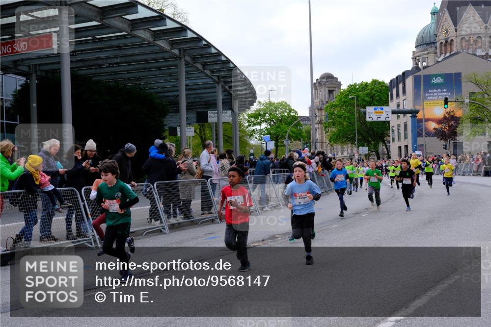 25.04.2026 - Das Zehntel Tim E. http://msf.ph/oto/9568147 25.04.2026 08:52:25 Ziel 1171, 1209, 1274, 1275, 1398, 1679, 1684, 1687, 1688, 1718, 1962, 2061, 2492, 2774, 2786, 2899, 3010, 3136, 3341, 3674, 4069 meine-sportfotos.de