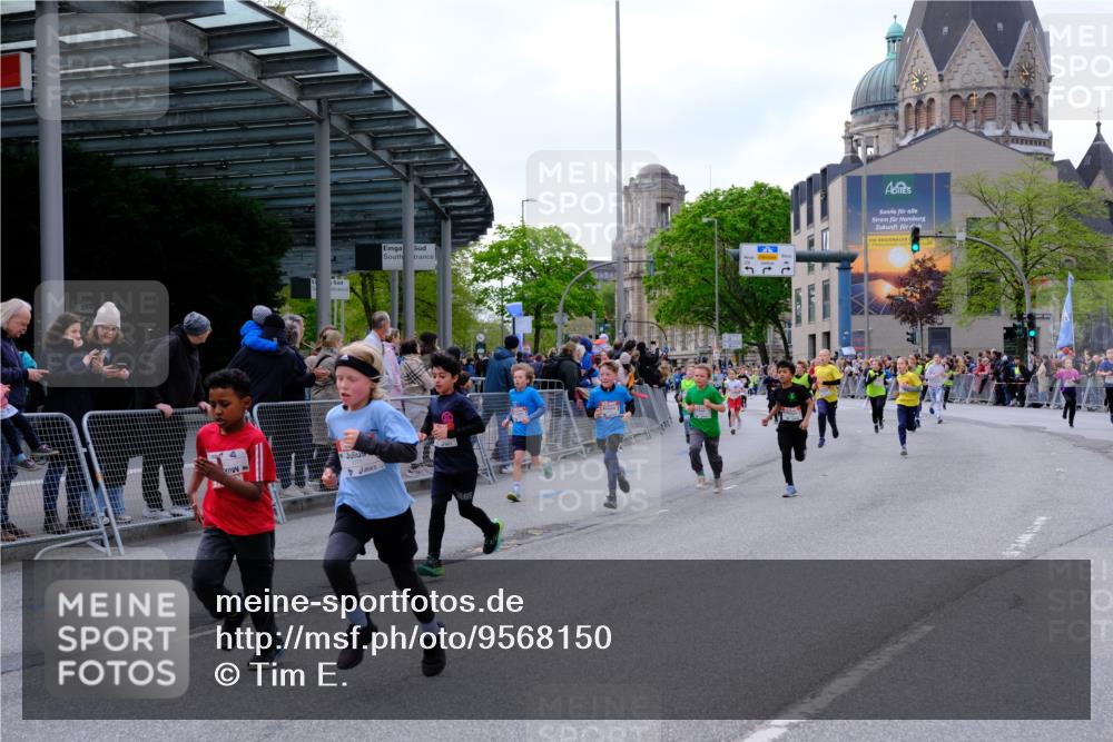 25.04.2026 - Das Zehntel Tim E. http://msf.ph/oto/9568150 25.04.2026 08:52:26 Ziel 1171, 1209, 1274, 1275, 1398, 1679, 1684, 1687, 1718, 1962, 2061, 2492, 2774, 2786, 2899, 3010, 3136, 3341, 3674, 4069 meine-sportfotos.de