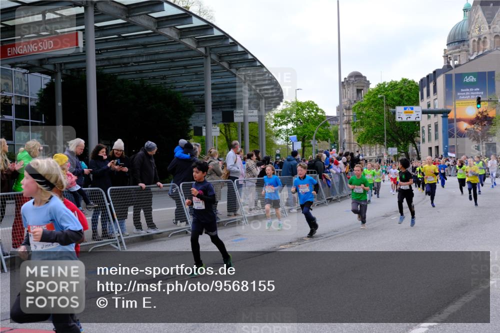 25.04.2026 - Das Zehntel Tim E. http://msf.ph/oto/9568155 25.04.2026 08:52:26 Ziel 1171, 1209, 1274, 1275, 1398, 1679, 1684, 1687, 1718, 1962, 2061, 2492, 2774, 2786, 2899, 3010, 3136, 3341, 3674, 4069 meine-sportfotos.de