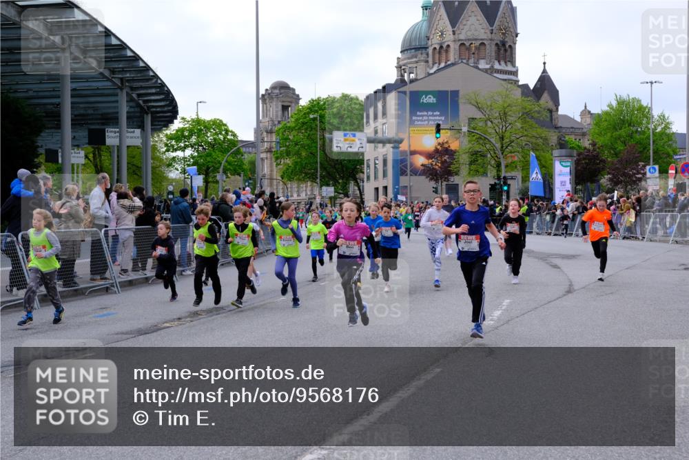 25.04.2026 - Das Zehntel Tim E. http://msf.ph/oto/9568176 25.04.2026 08:52:31 Ziel 1040, 1042, 1108, 1171, 1209, 1267, 1274, 1275, 1319, 1398, 1410, 1684, 1687, 1718, 1836, 1962, 2029, 2050, 2061, 2065, 2155, 2644, 2774, 2786, 2880, 3010, 3180, 3198, 3210, 3219, 3405, 3605, 3708, 3711, 4069 meine-sportfotos.de