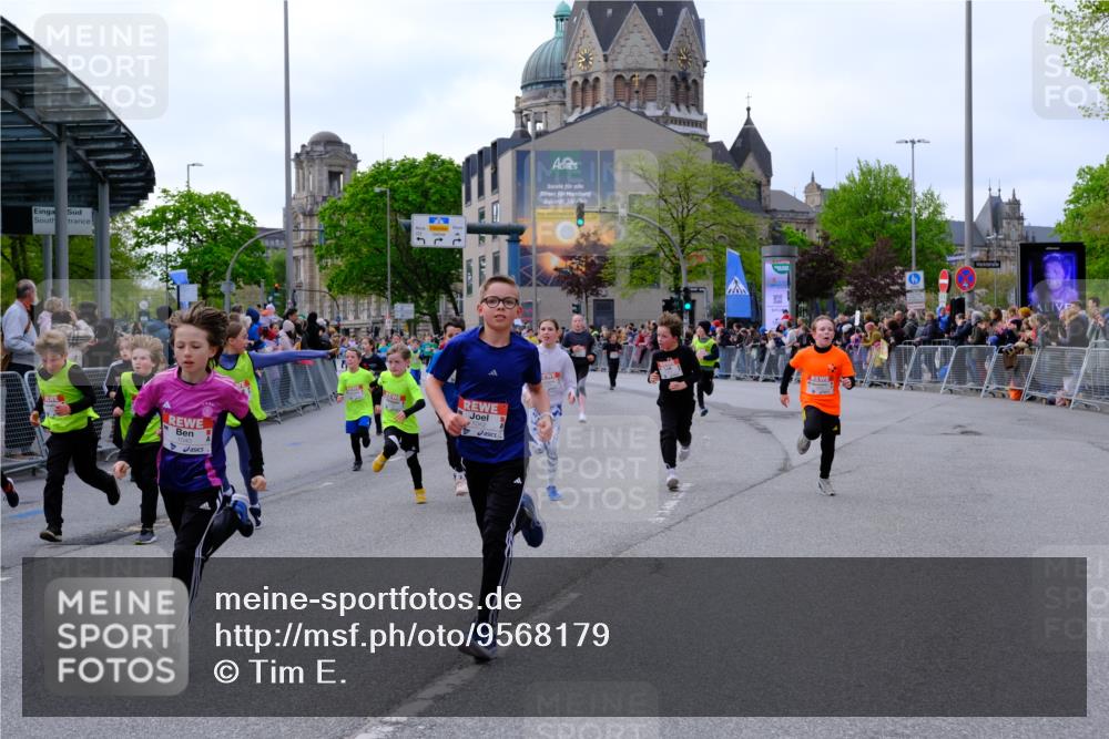 25.04.2026 - Das Zehntel Tim E. http://msf.ph/oto/9568179 25.04.2026 08:52:32 Ziel 1040, 1042, 1108, 1171, 1209, 1267, 1274, 1275, 1319, 1398, 1410, 1632, 1684, 1687, 1836, 1846, 2029, 2050, 2061, 2065, 2155, 2327, 2644, 2774, 2786, 2880, 3010, 3180, 3198, 3210, 3219, 3405, 3605, 3708, 3711, 4069 meine-sportfotos.de