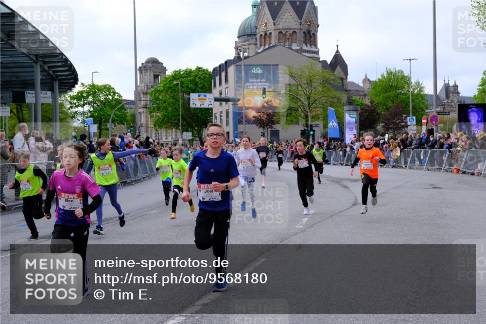 25.04.2026 - Das Zehntel Tim E. http://msf.ph/oto/9568180 25.04.2026 08:52:32 Ziel 1040, 1042, 1108, 1171, 1209, 1267, 1274, 1275, 1319, 1398, 1410, 1632, 1684, 1687, 1836, 1846, 2029, 2050, 2061, 2065, 2155, 2327, 2644, 2774, 2786, 2880, 3010, 3180, 3198, 3210, 3219, 3405, 3605, 3708, 3711, 4069 meine-sportfotos.de