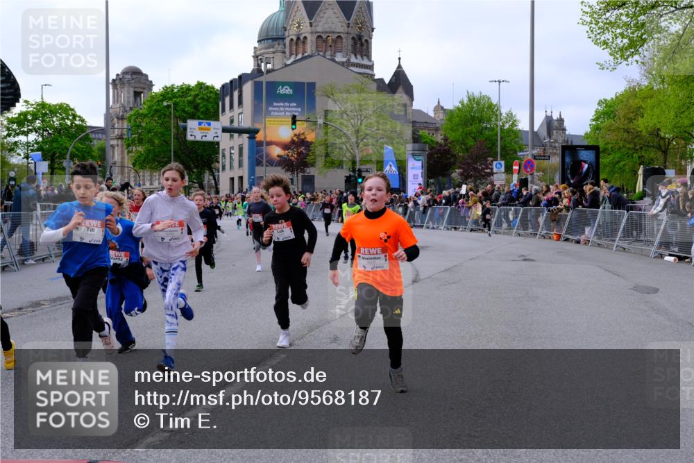 25.04.2026 - Das Zehntel Tim E. http://msf.ph/oto/9568187 25.04.2026 08:52:33 Ziel 1040, 1042, 1108, 1171, 1267, 1274, 1275, 1319, 1398, 1410, 1632, 1684, 1687, 1836, 1846, 2029, 2050, 2061, 2065, 2155, 2327, 2343, 2644, 2774, 2786, 2876, 2880, 3010, 3180, 3198, 3210, 3219, 3405, 3605, 3708, 3711, 4069 meine-sportfotos.de