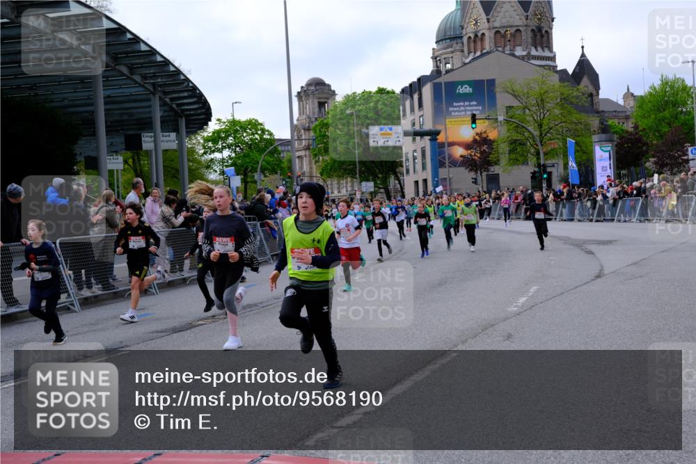 25.04.2026 - Das Zehntel Tim E. http://msf.ph/oto/9568190 25.04.2026 08:52:35 Ziel 1021, 1040, 1042, 1108, 1122, 1267, 1274, 1275, 1319, 1410, 1632, 1684, 1687, 1836, 1846, 2029, 2050, 2065, 2155, 2327, 2343, 2470, 2644, 2774, 2786, 2876, 2880, 3025, 3180, 3198, 3210, 3219, 3405, 3605, 3708, 3711, 4049 meine-sportfotos.de