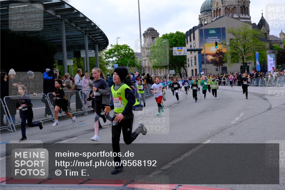 25.04.2026 - Das Zehntel Tim E. http://msf.ph/oto/9568192 25.04.2026 08:52:35 Ziel 1021, 1040, 1042, 1108, 1122, 1267, 1274, 1275, 1319, 1410, 1632, 1684, 1687, 1836, 1846, 2029, 2050, 2065, 2155, 2327, 2343, 2470, 2644, 2774, 2786, 2876, 2880, 3025, 3180, 3198, 3210, 3219, 3405, 3605, 3708, 3711, 4049 meine-sportfotos.de