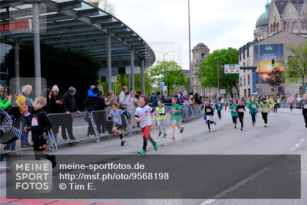 25.04.2026 - Das Zehntel Tim E. http://msf.ph/oto/9568198 25.04.2026 08:52:37 Ziel 1021, 1040, 1042, 1108, 1122, 1135, 1267, 1319, 1410, 1632, 1836, 1846, 2029, 2050, 2065, 2155, 2327, 2343, 2395, 2409, 2470, 2644, 2774, 2786, 2876, 2880, 2987, 3025, 3037, 3180, 3198, 3210, 3219, 3301, 3405, 3605, 3708, 3711, 4049 meine-sportfotos.de