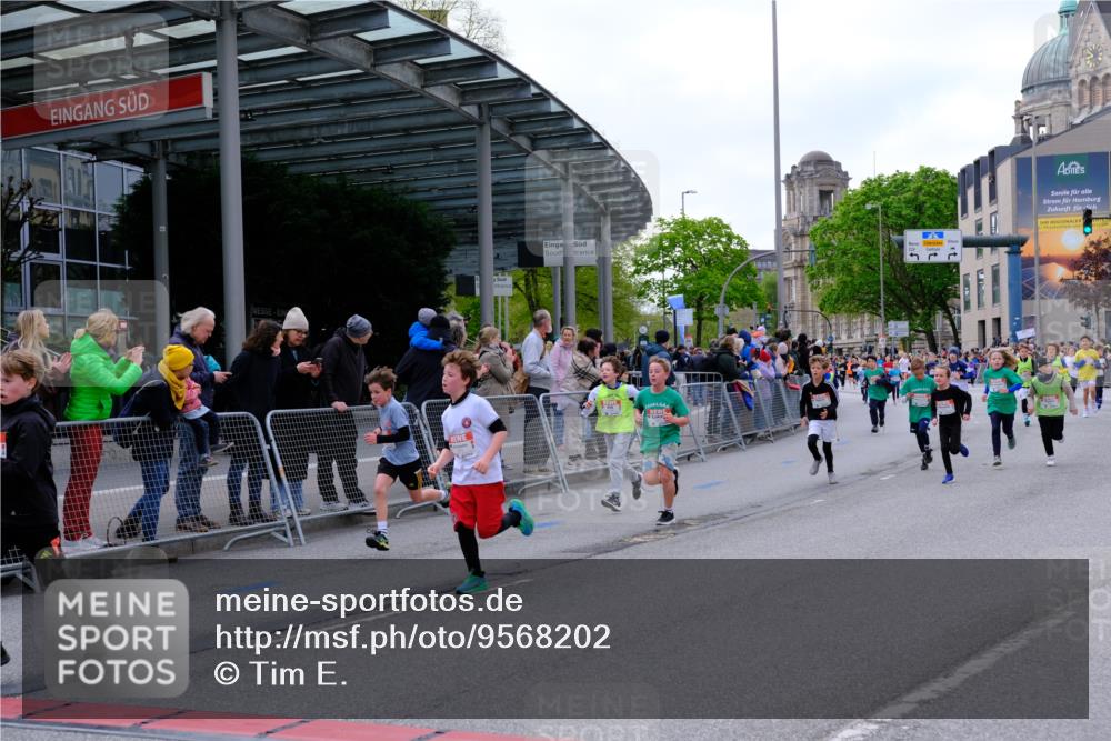 25.04.2026 - Das Zehntel Tim E. http://msf.ph/oto/9568202 25.04.2026 08:52:37 Ziel 1021, 1040, 1042, 1108, 1122, 1135, 1267, 1319, 1410, 1632, 1836, 1846, 2029, 2050, 2065, 2155, 2327, 2343, 2395, 2409, 2470, 2644, 2774, 2786, 2876, 2880, 2987, 3025, 3037, 3180, 3198, 3210, 3219, 3301, 3405, 3605, 3708, 3711, 4049 meine-sportfotos.de