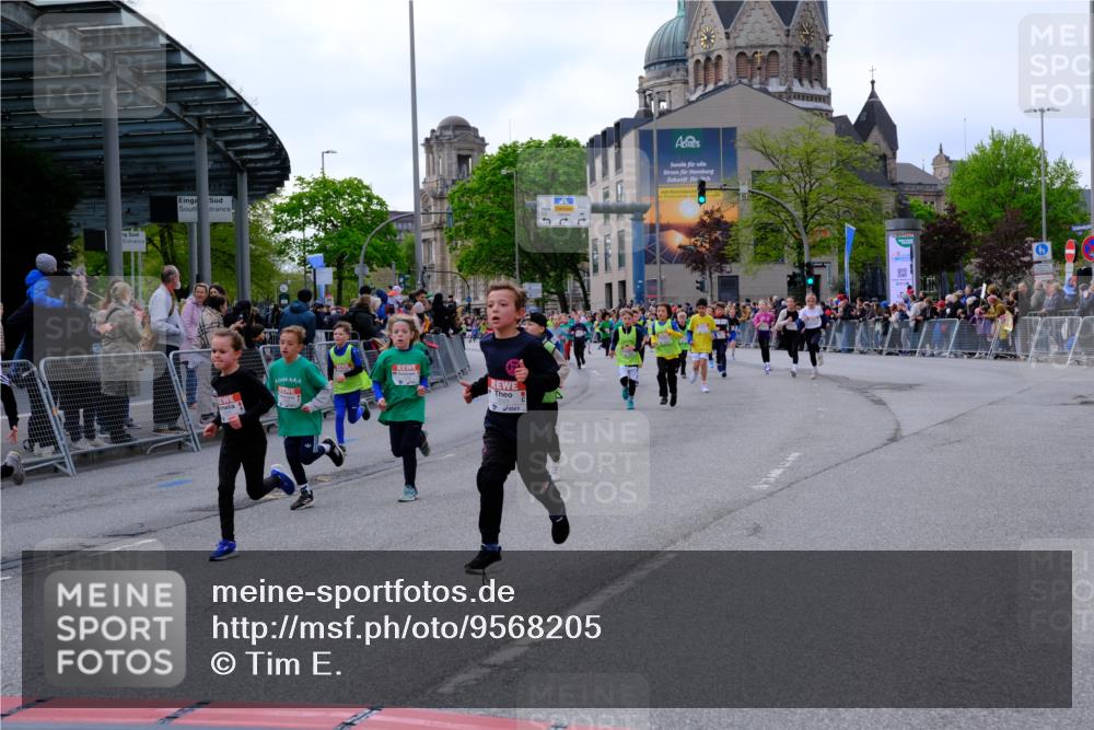 25.04.2026 - Das Zehntel Tim E. http://msf.ph/oto/9568205 25.04.2026 08:52:39 Ziel 1021, 1040, 1042, 1108, 1122, 1135, 1145, 1148, 1267, 1319, 1410, 1632, 1836, 1846, 2029, 2050, 2065, 2155, 2327, 2343, 2395, 2409, 2450, 2470, 2644, 2876, 2880, 2987, 3025, 3037, 3180, 3198, 3210, 3219, 3301, 3405, 3419, 3424, 3519, 3605, 3708, 3711, 4032, 4049 meine-sportfotos.de